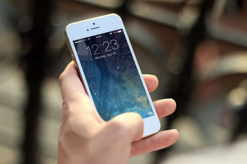 iphone_1920.webp